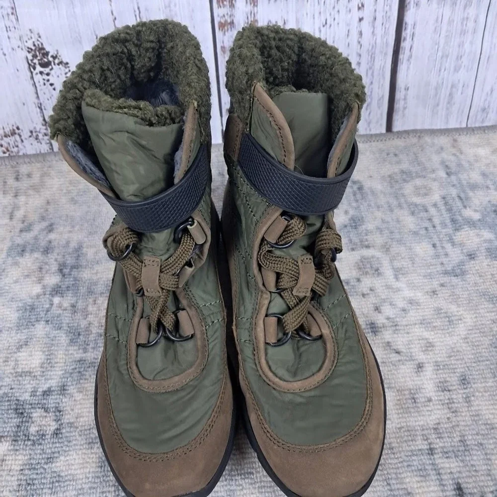 OTBT Womens 7.5 Pioneer Boots Suede & Olive Green Quilted‎ Upper Faux Fur Lined